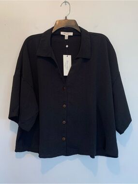 Haver & Blair Black Short Sleeve Top